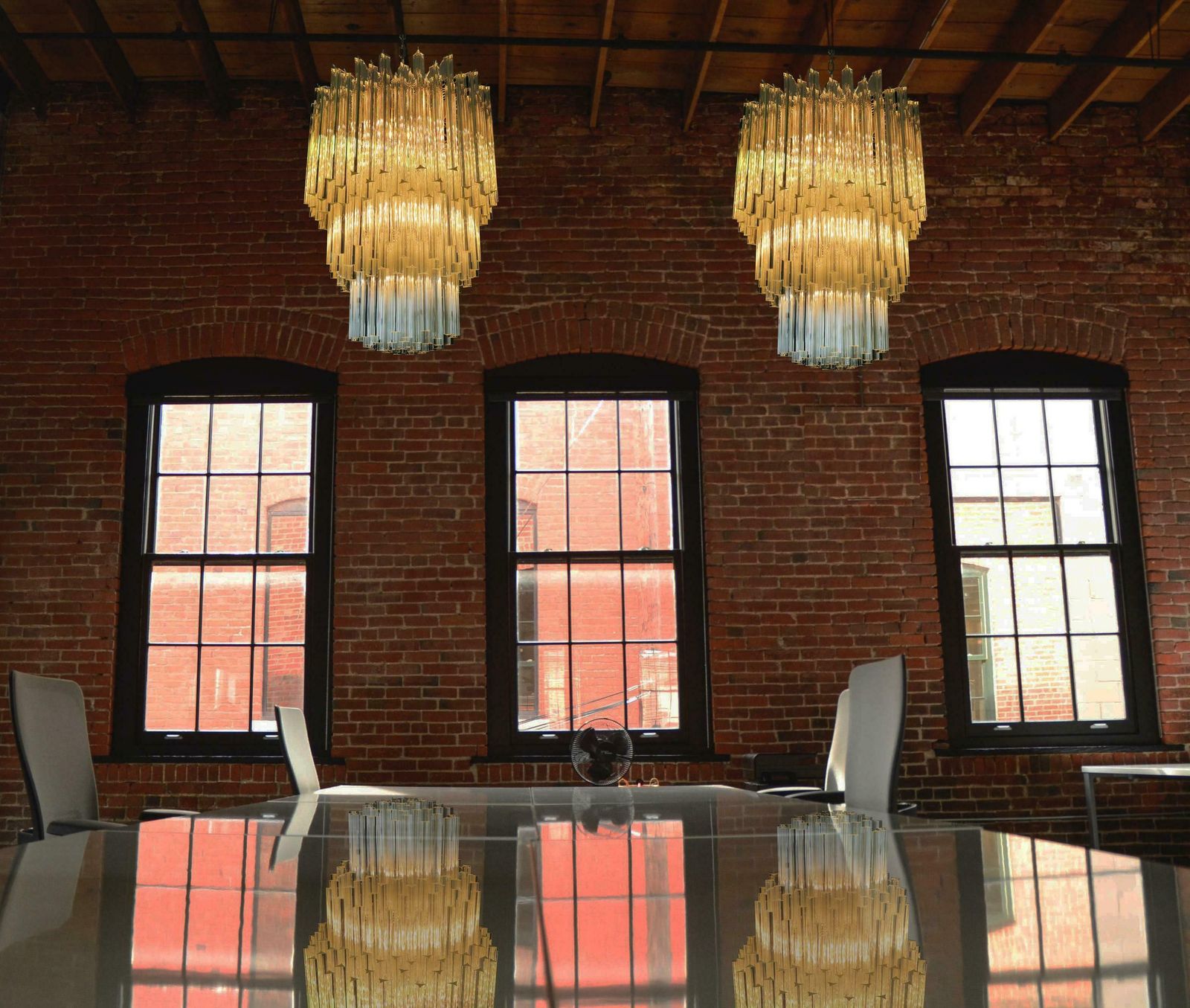 Majestic Italian Pair Of Chandelier Triedri, 184 Prism, Murano photo furniture