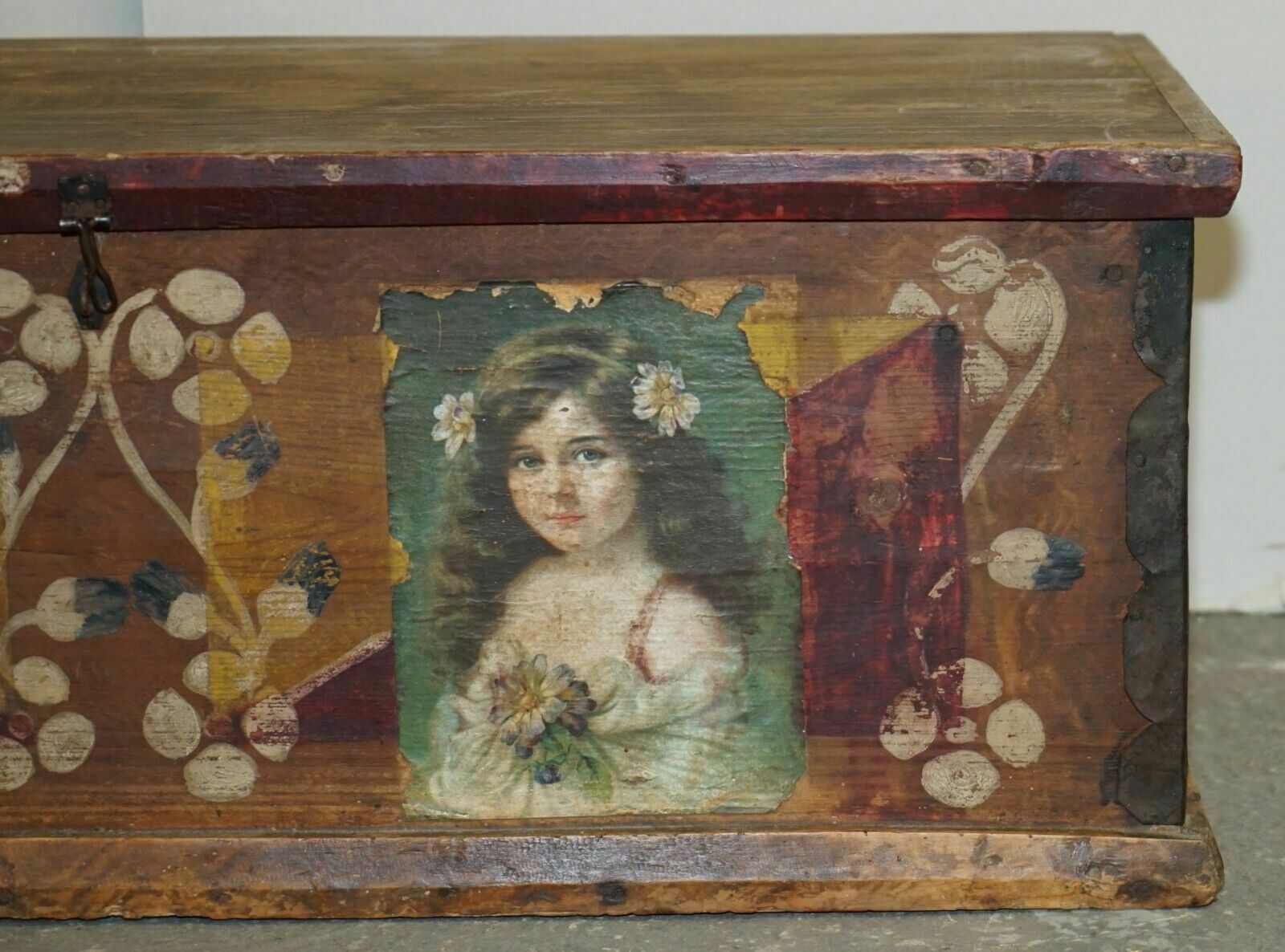 Circa 1900 Original Paint Romanian Blanket Chest Coffer Trunk Children Pictures photo 1750.0