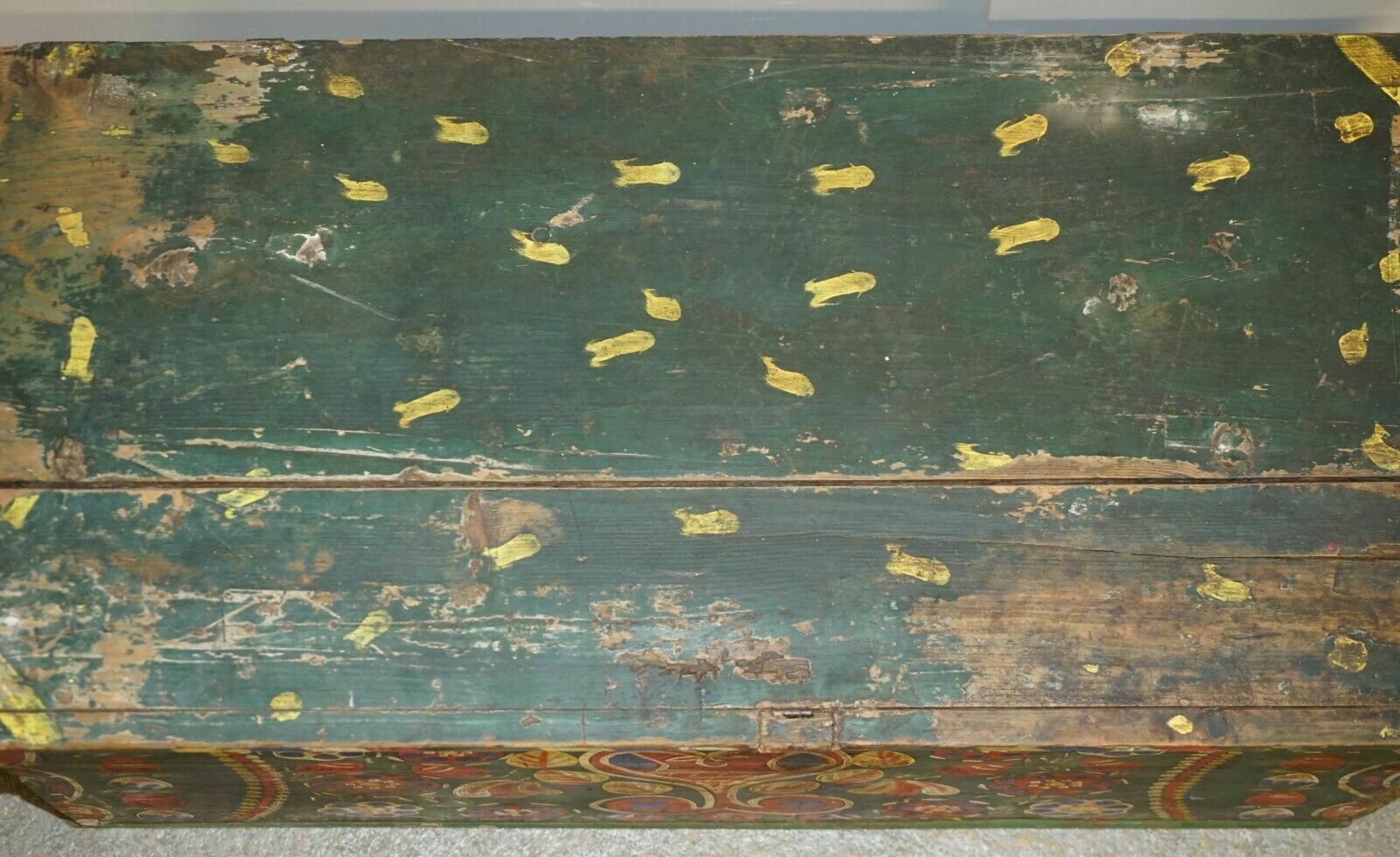 1901 Dated Love Heart Antique Original Paint Romanian Blanket Chest Coffer Trunk photo vintage