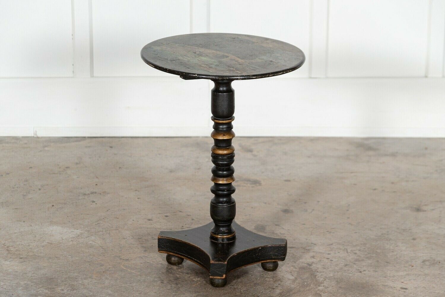 Georgian English Painted Tilt Top Side Table photo Furniture