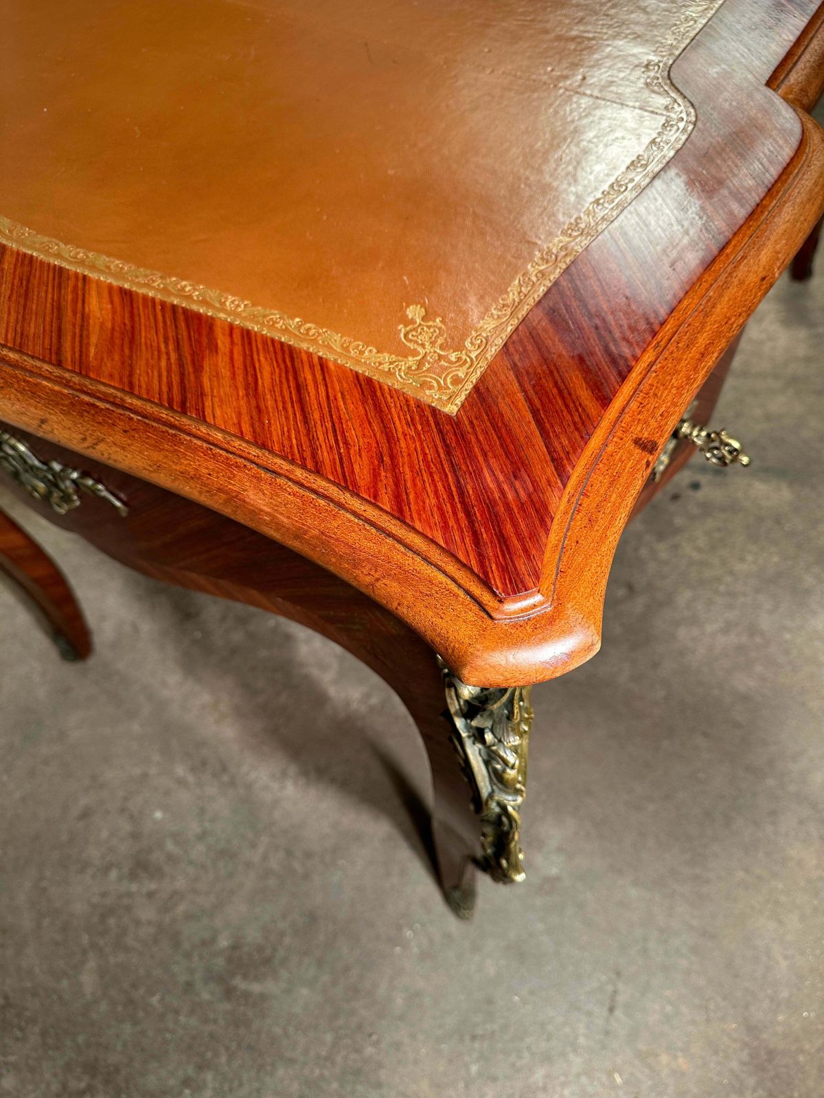 photo furniture A Beautiful Antique Rosewood Louis Philippe XV French Writing Desk With Tooled Leather Insert Ormolu Mounts On Swept Legs