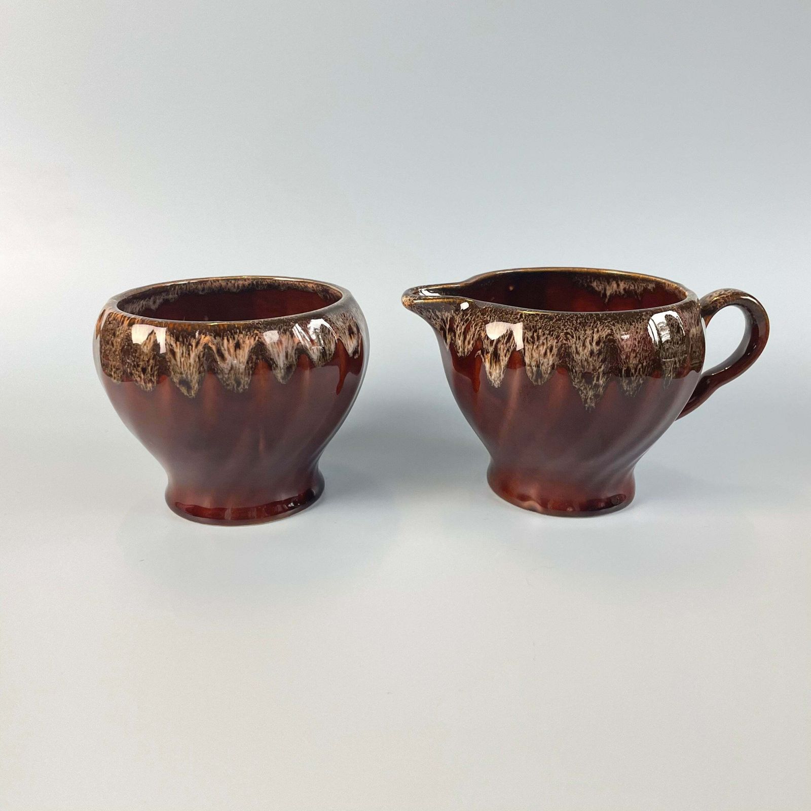Brown Glazed Ceramic Swirl Coffee Pot Set With 6 Cups, Milk Jug & Sugar Bowl photo vinterior