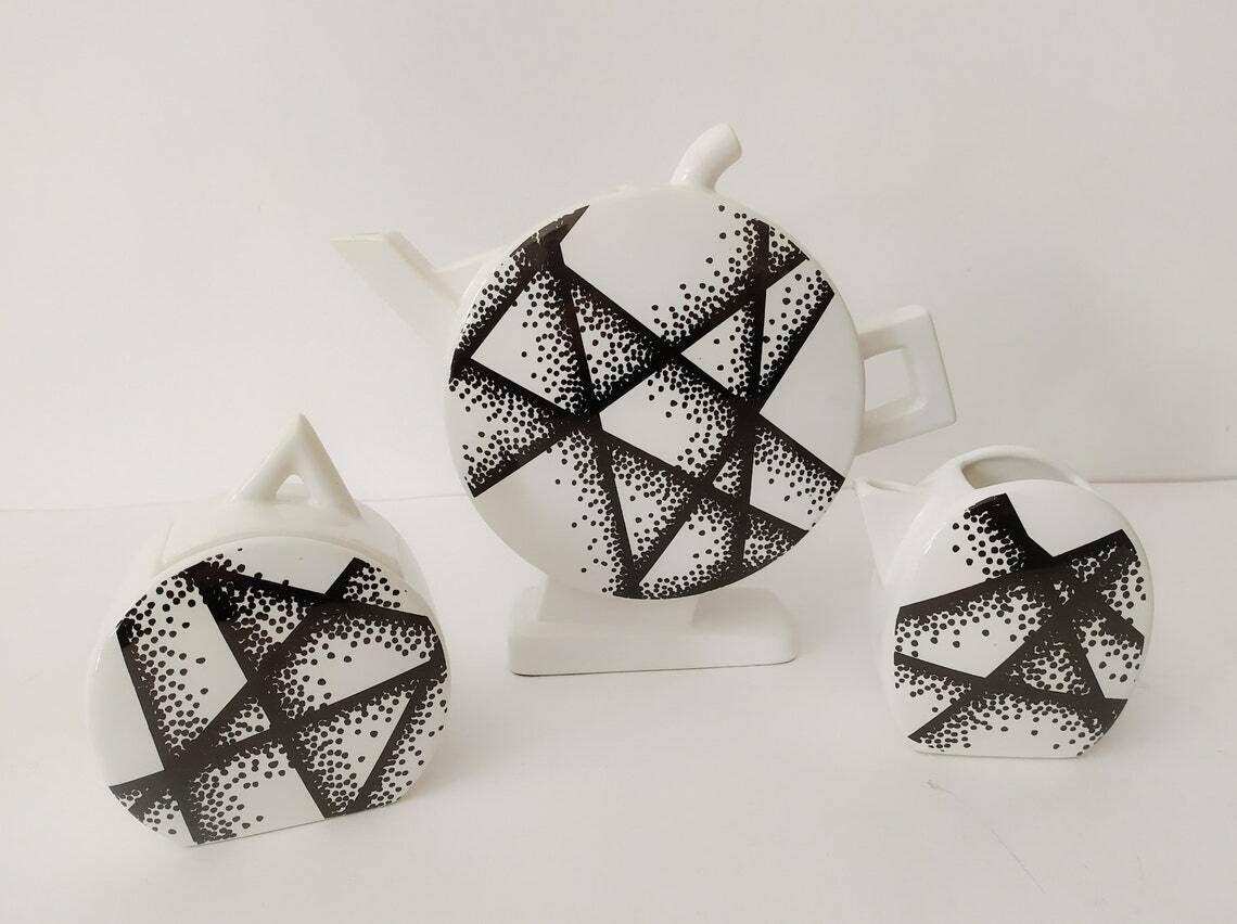 Service Set In Ceramic Tea And Coffee Mas Italy 6+6 Black And White Memphis Era Style Design Castaldi Mattresses Pop Art photo Home Decor
