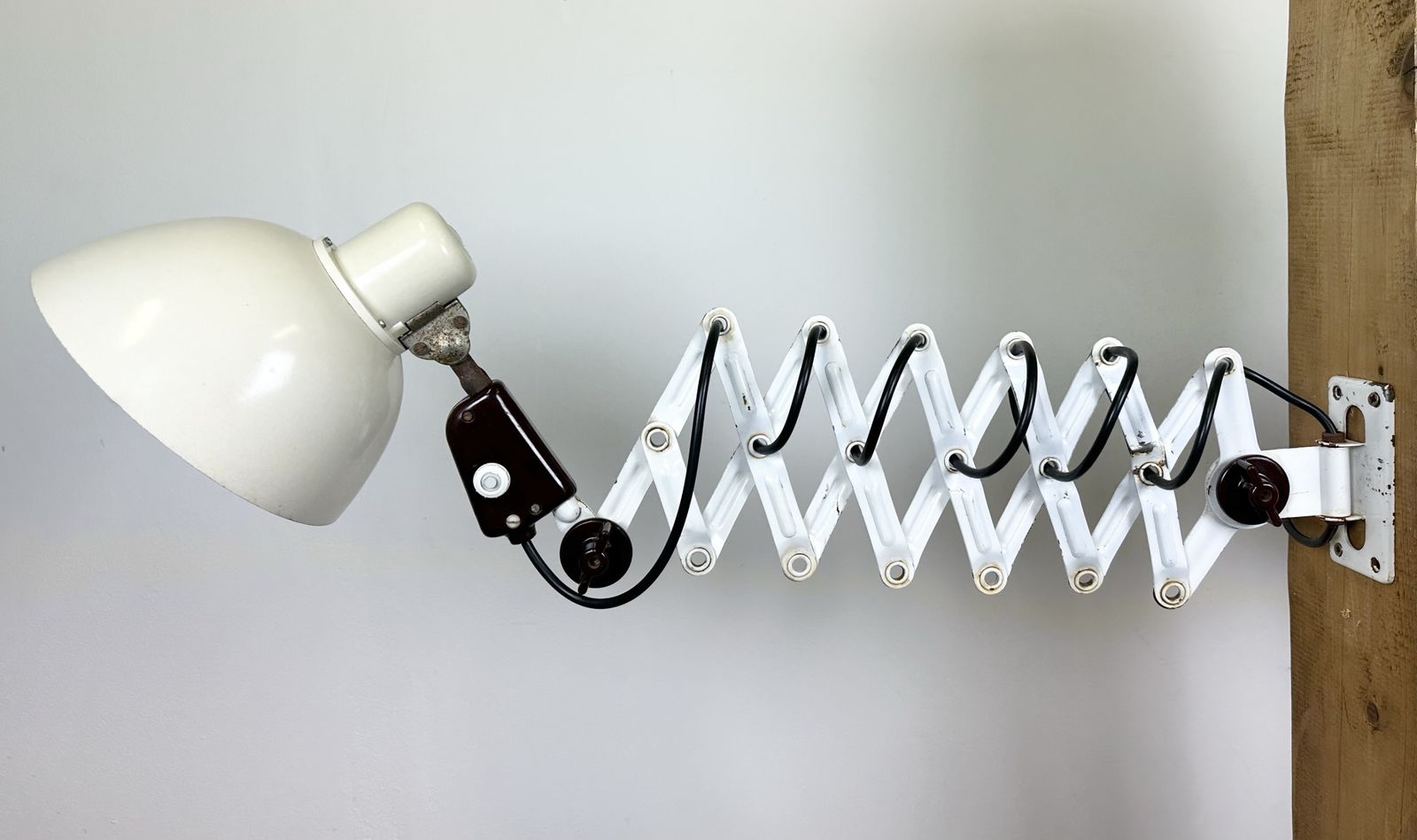 Industrial East German Scissor Lamp From Veb Zweckleuchtenbau Dresden, 1950s photo furniture