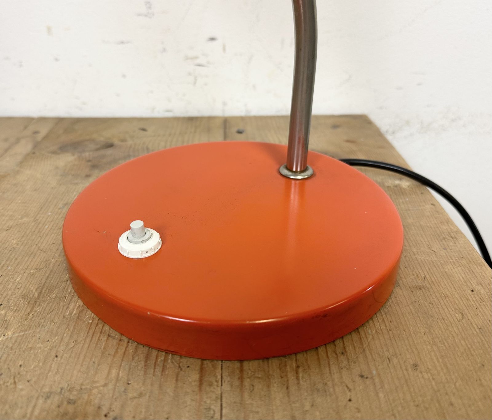 photo vinterior Vintage Orange East German Table Lamp From Aka Leuchten, 1970s