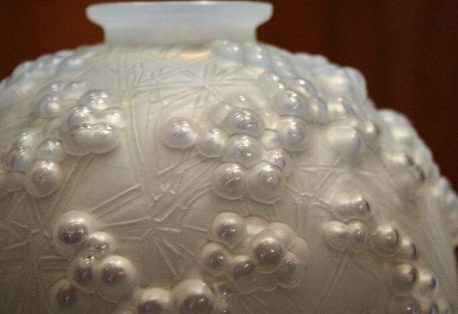 Renè Lalique France Vase Druide Glass White Vintage Glass Art Nouveau Liberty photo for sale