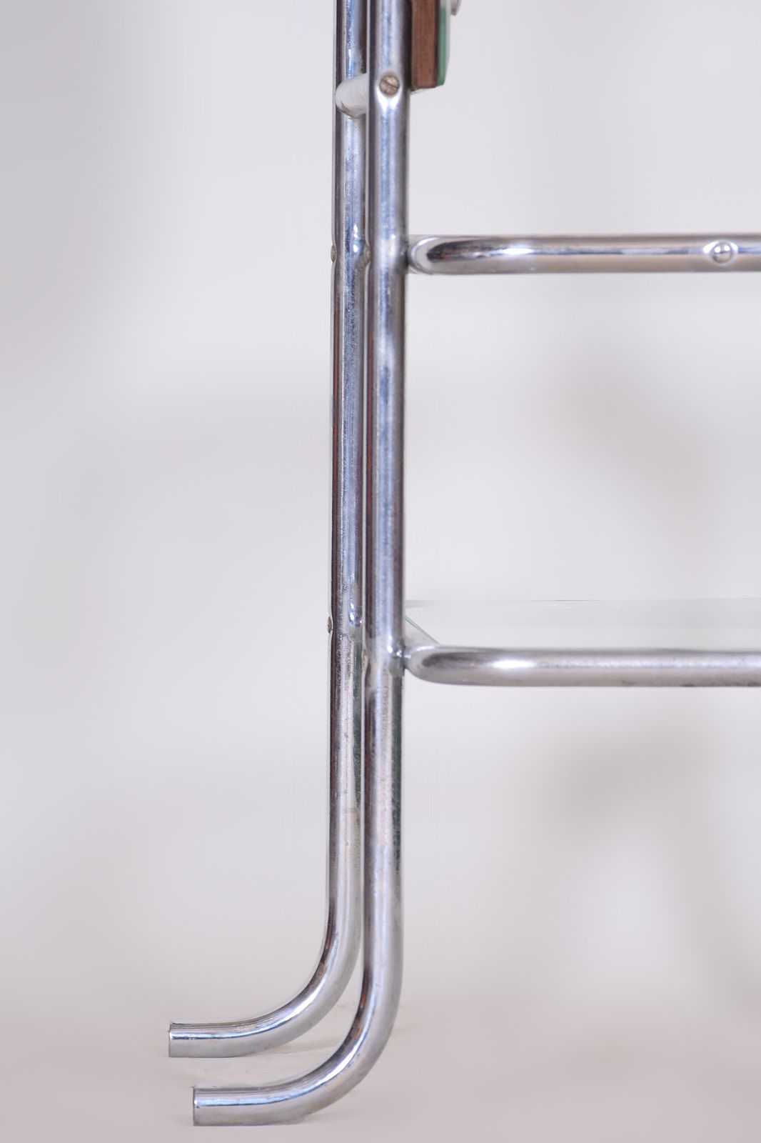 Restored Bauhaus Dressing Mirror, Chrome Plated Steel, Czechia, 1930s photo vinterior