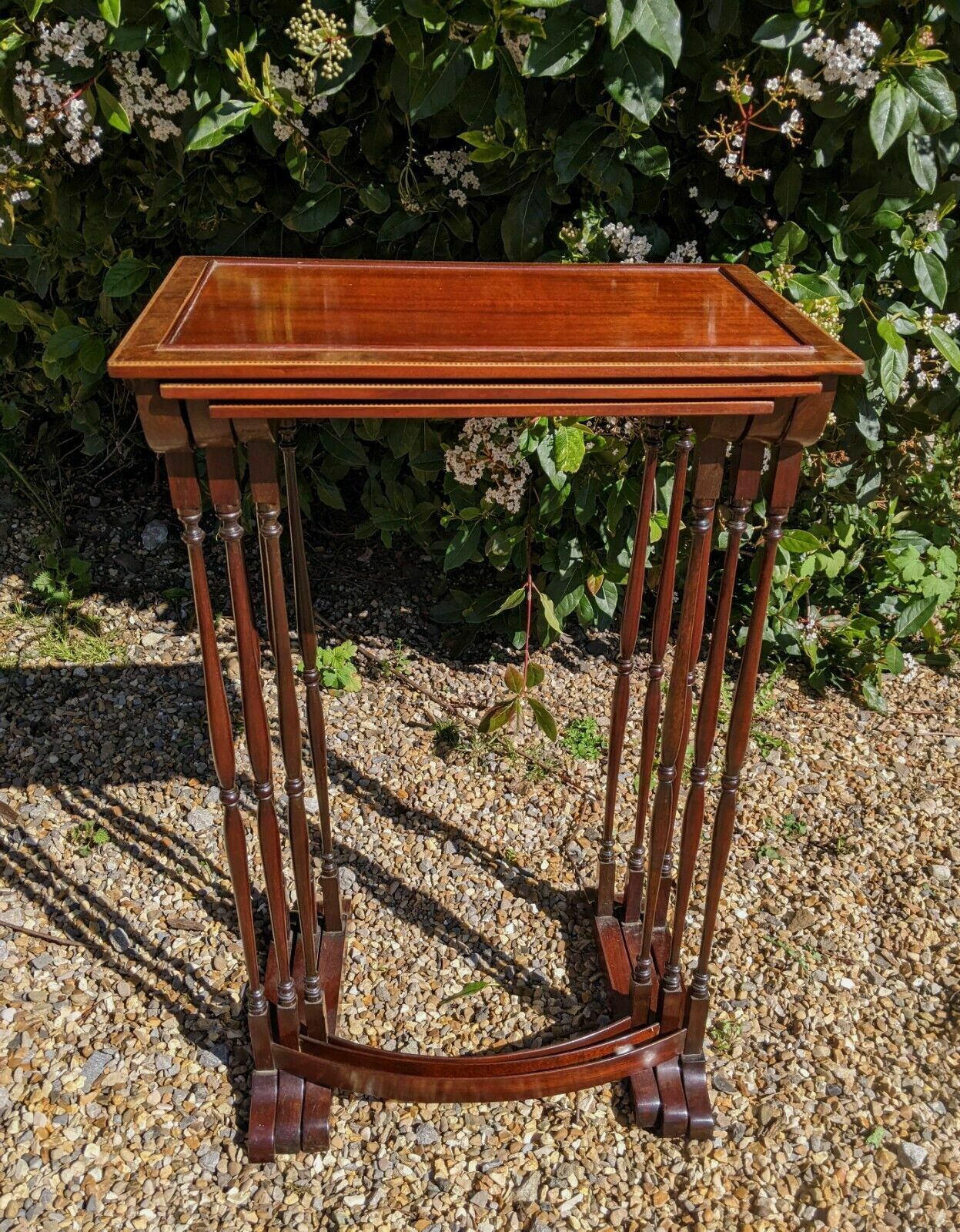 Elegant & Delicate Georgian Nest Of 3 Tables photo Furniture