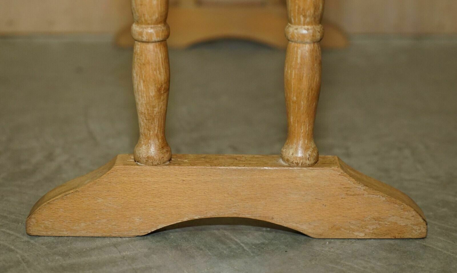 photo buy Stunning Antique Circa 1900 Victorian Pine Towel Rail Elegant Turned Design