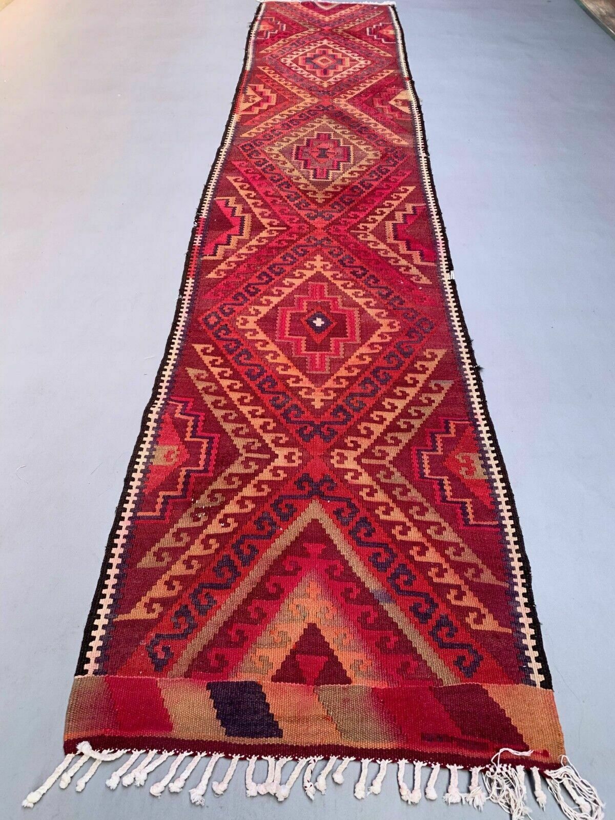 Old Turkish Kilim Runner 480x95 Cm, Vintage Kelim Rug, Long And Narrow photo for sale