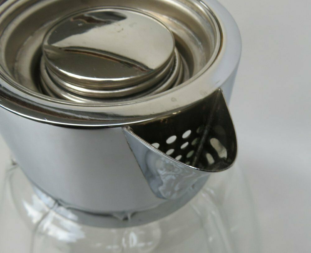 photo vinterior Art Deco Glass And Chrome Plated Carafe With Ice Insert, 1930s