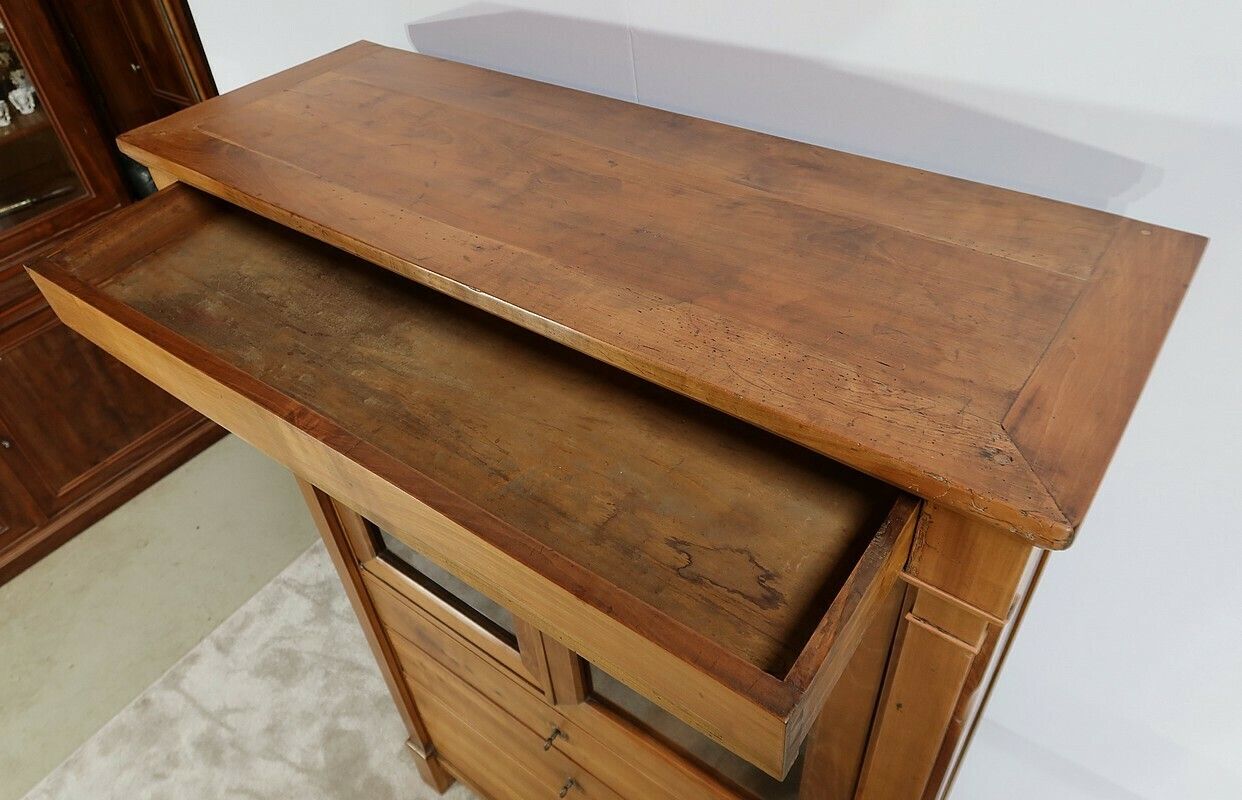 photo vintage Property Showcase Chest Of Drawers In Solid Cherry, Empire Period ,Early 19th Century