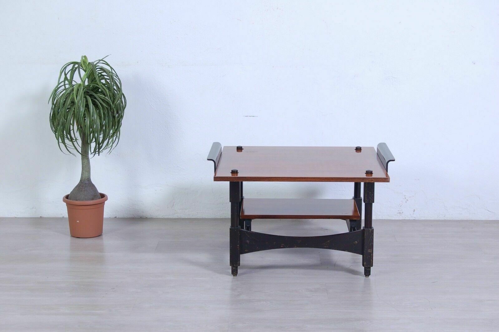 Vintage Low Table Coffee Table Design From The 60s Stildomus Removable Tray photo furniture