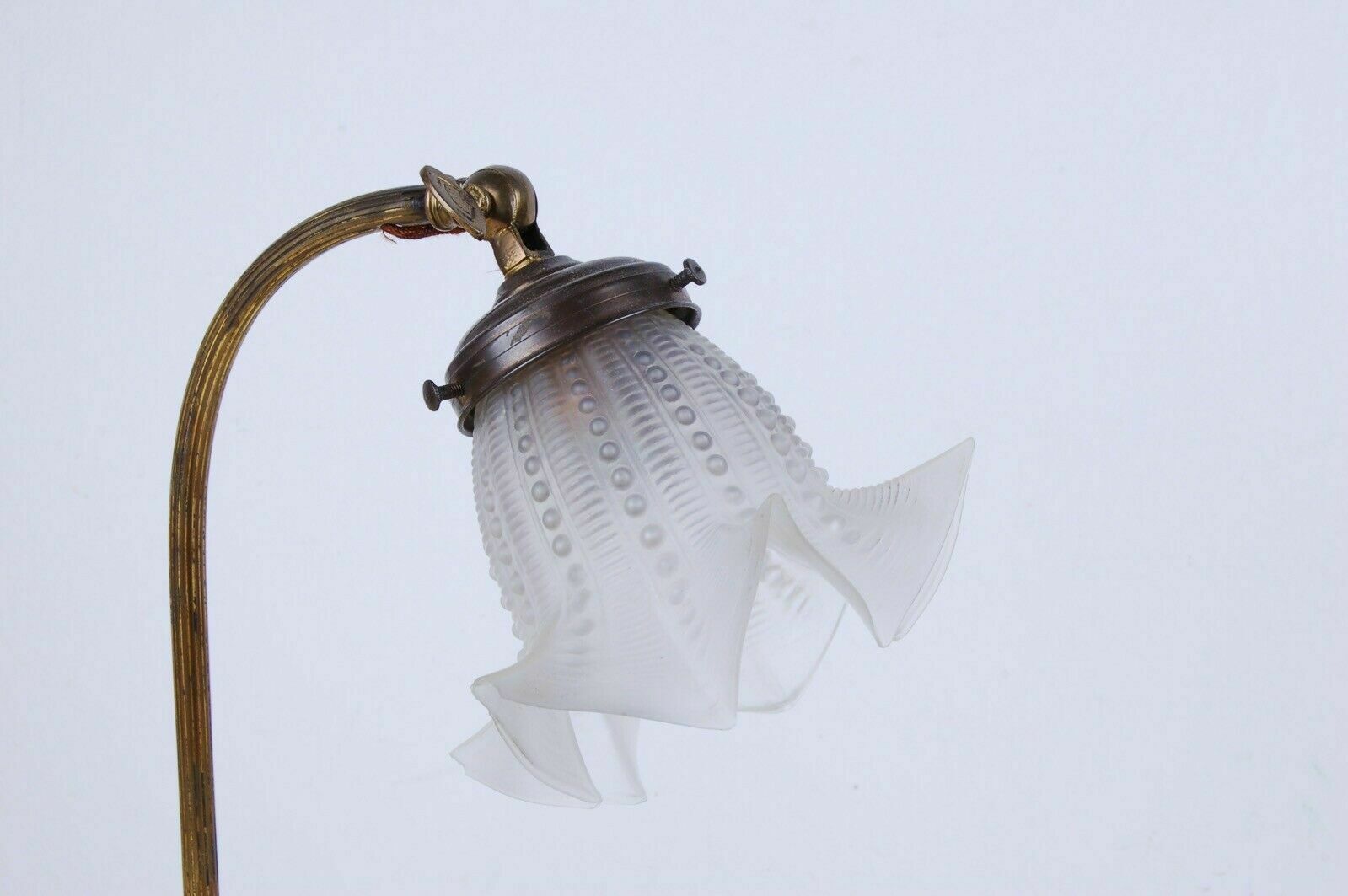 Vintage Table Lamp In Brass And Flower Lampshade In Sandblasted Glass From The 1930s photo furniture