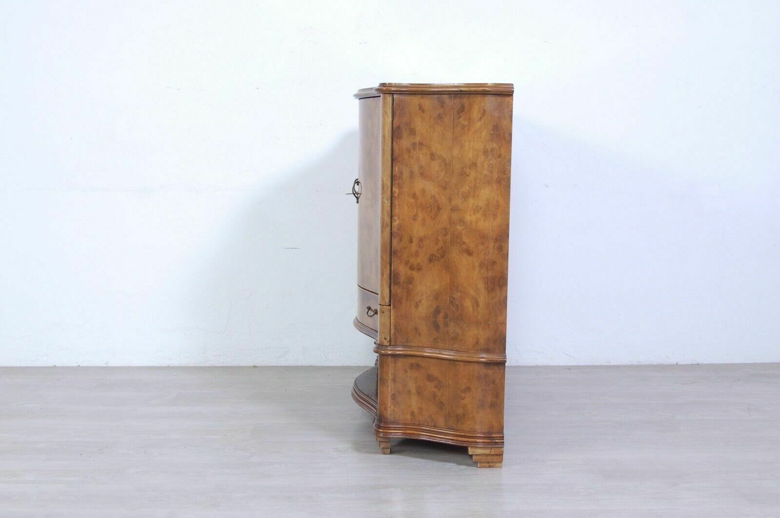 342.0 Vintage Furniture Design From The 50s. Bar Cabinet In Briar With Mirror Fronte Mosso photo