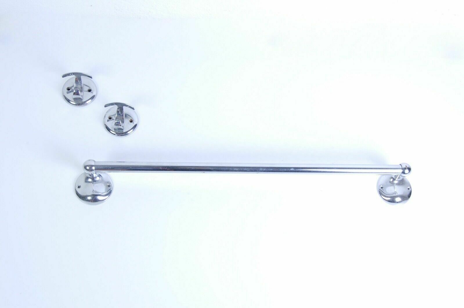 80s Design Bathroom Furniture Set In Steel, Ap Milano Hangers And Towel Rail