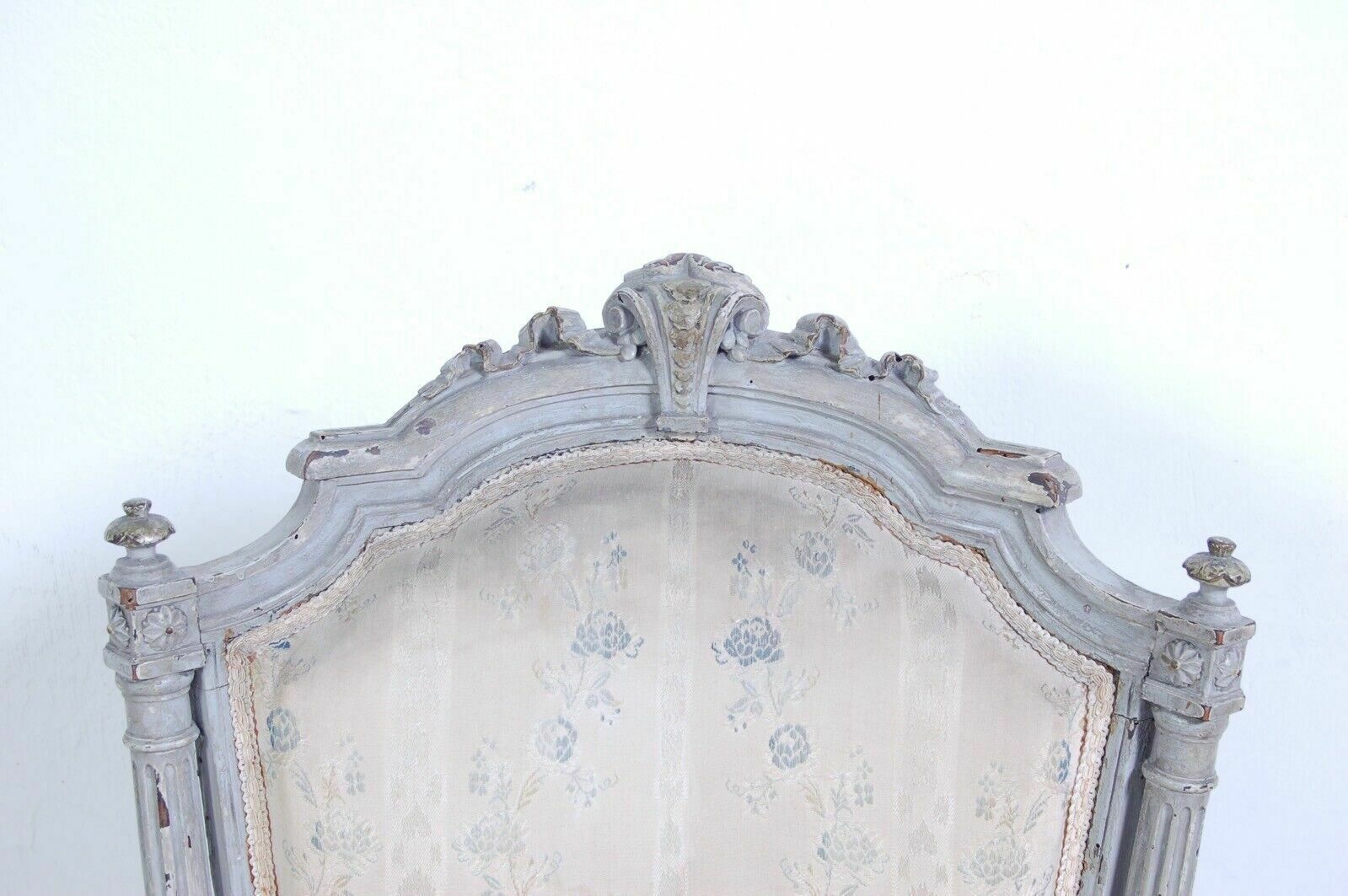 photo furniture Antique Louis XVI Style Armchair From The End Of The 19th Century In Wood Antique Old Seat