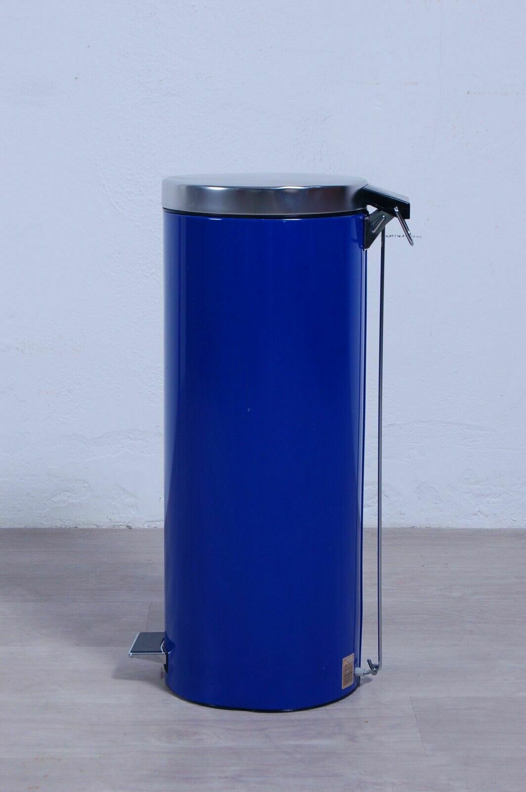 Brabantia Waste Bin Pedal Bin Steel Blue Fireproof Interior photo vinterior
