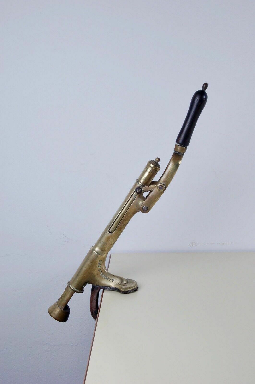 Bench Corkscrew In Brass With Iron Vice The Merritt English Lever Mid 800 photo for sale
