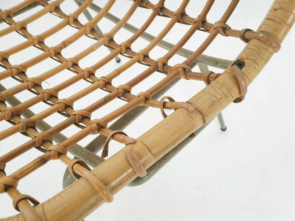 Vintage Rotan En Metalen Eetkamerstoel photo vinterior