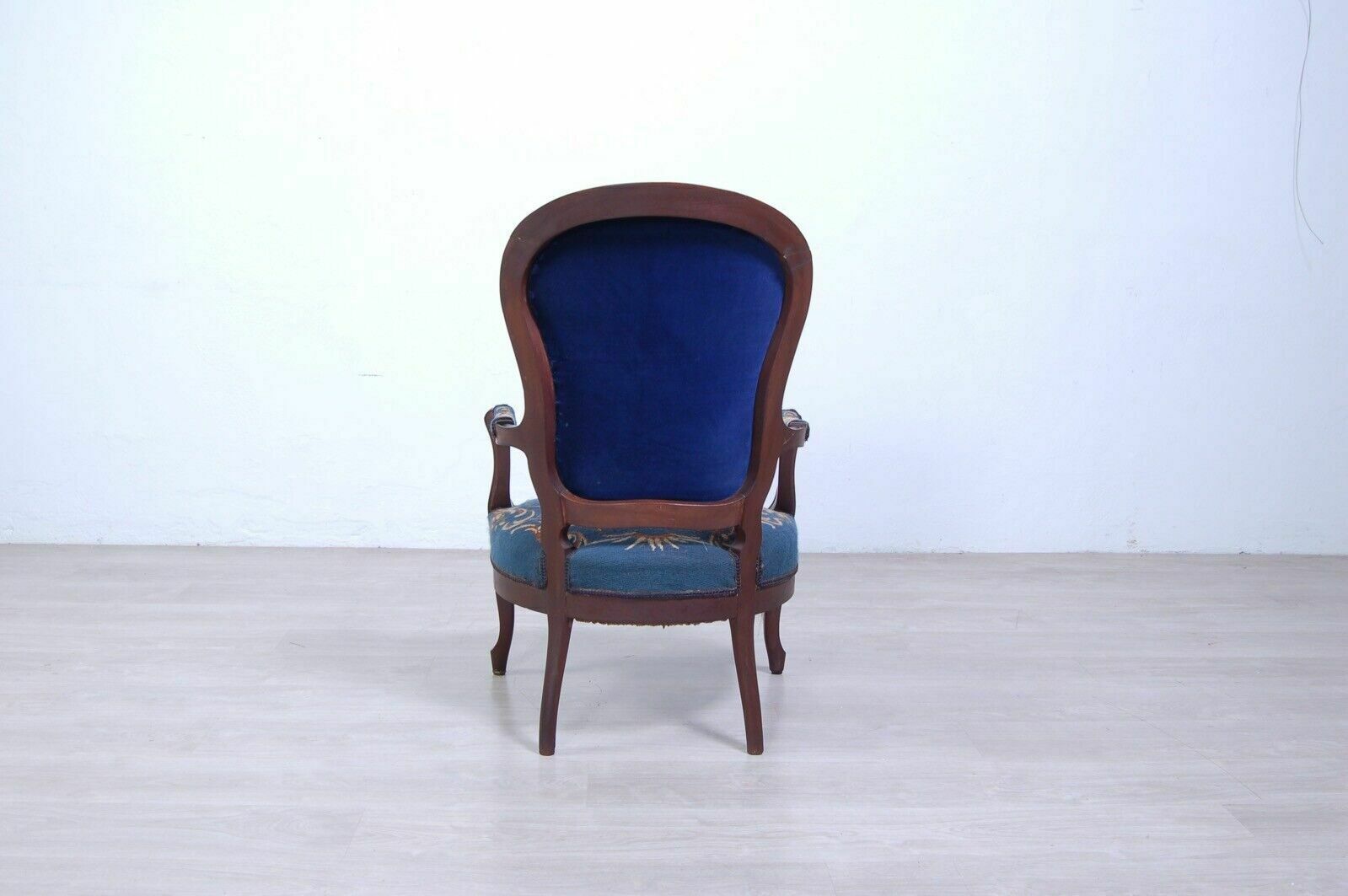 Chair With Armrests Antique Armchair In Carved Wood With Floral Fabric photo Furniture