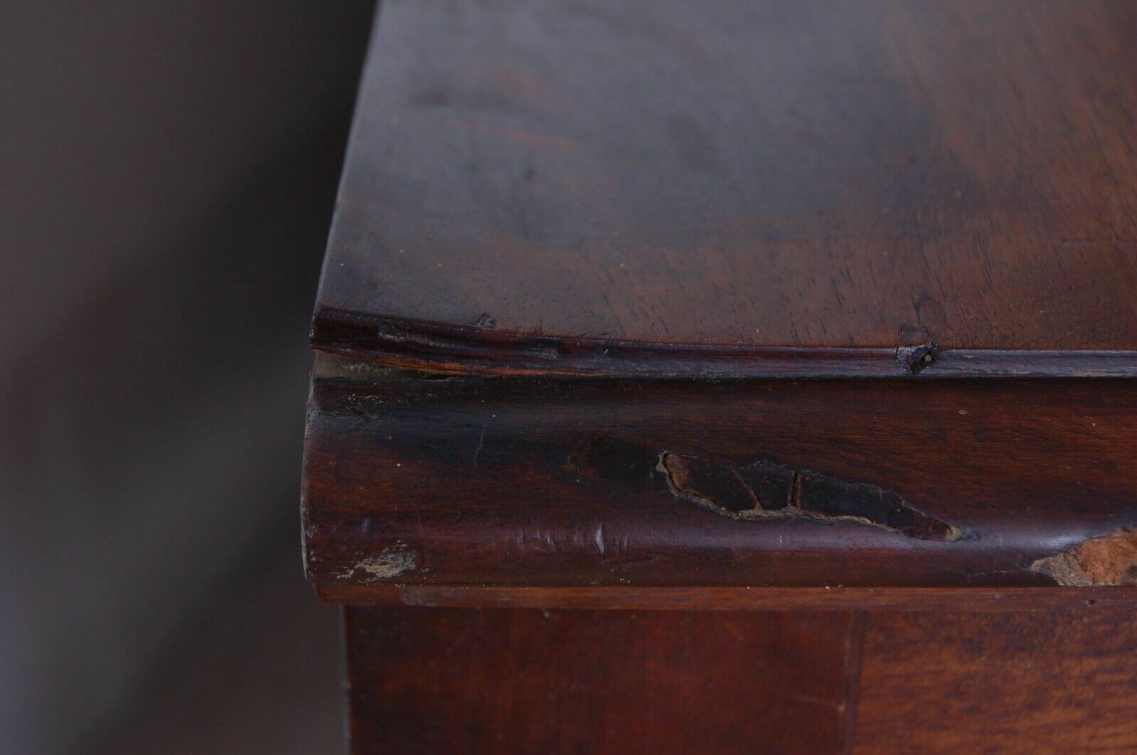 Ancient Low Sideboard, Old Chest Of Drawers With Mirror From The Early 1900s In Solid Wood photo vinterior