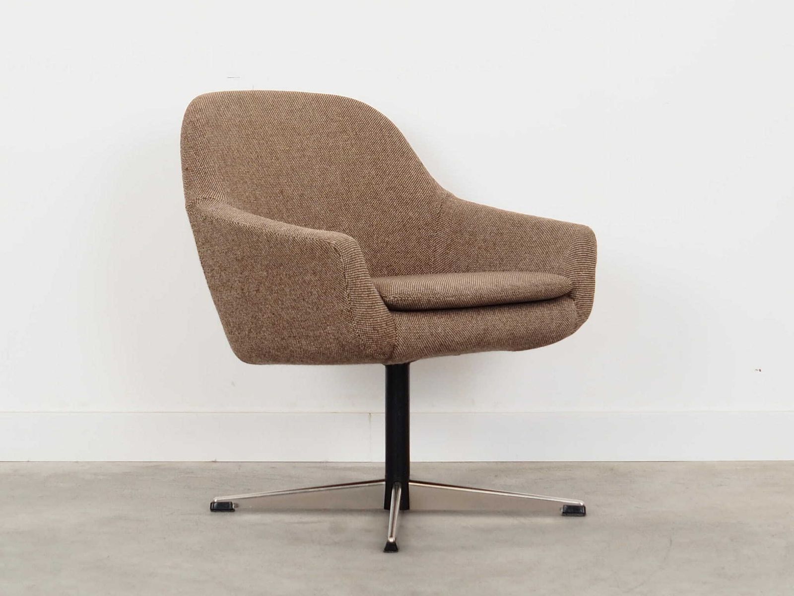 Brown Armchair, Danish Design, 1970s, Production: Denmark photo buy