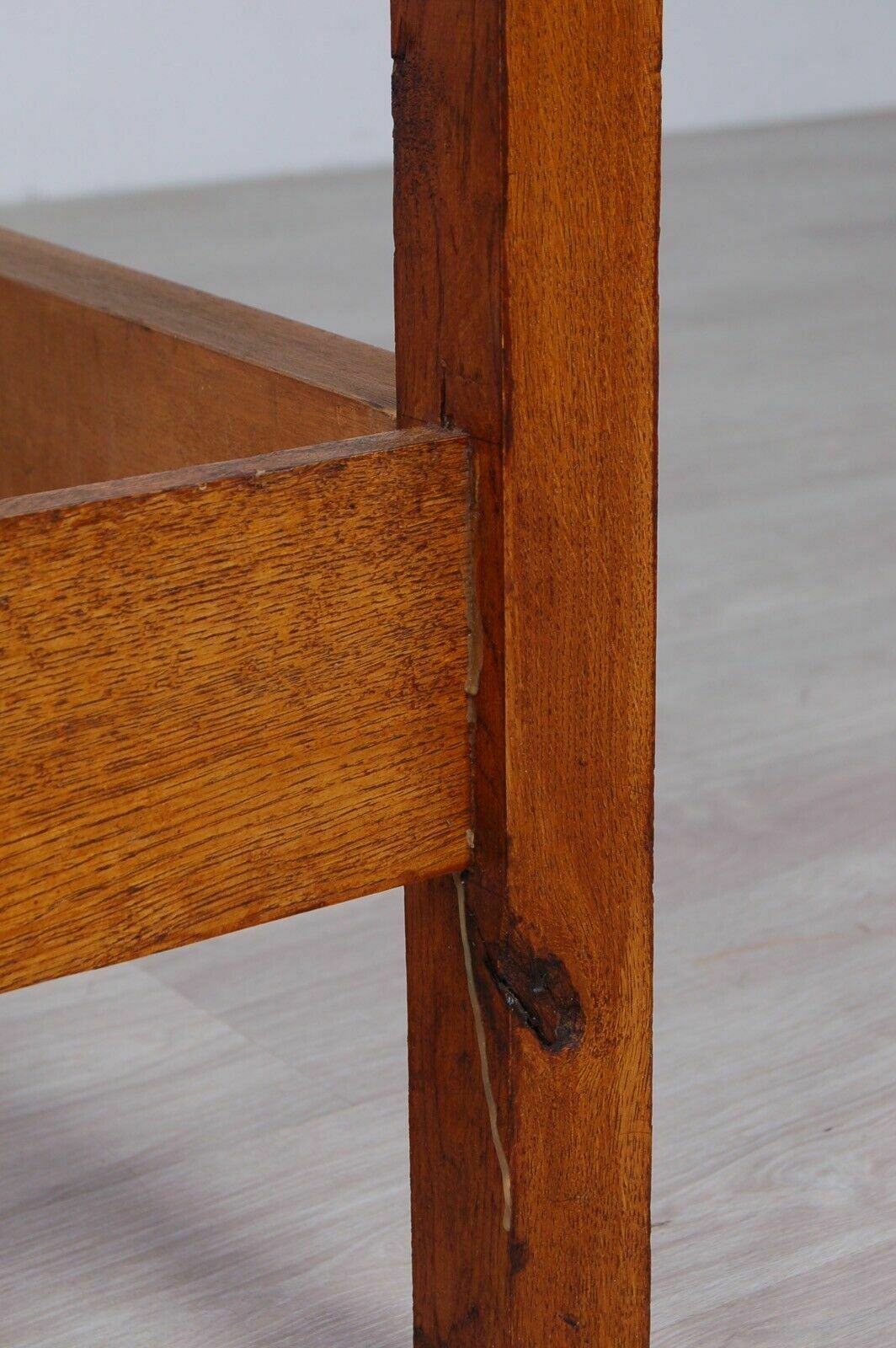 photo furniture Single Bed With Solid Wood Structure, Rationalist Design From The 1930s