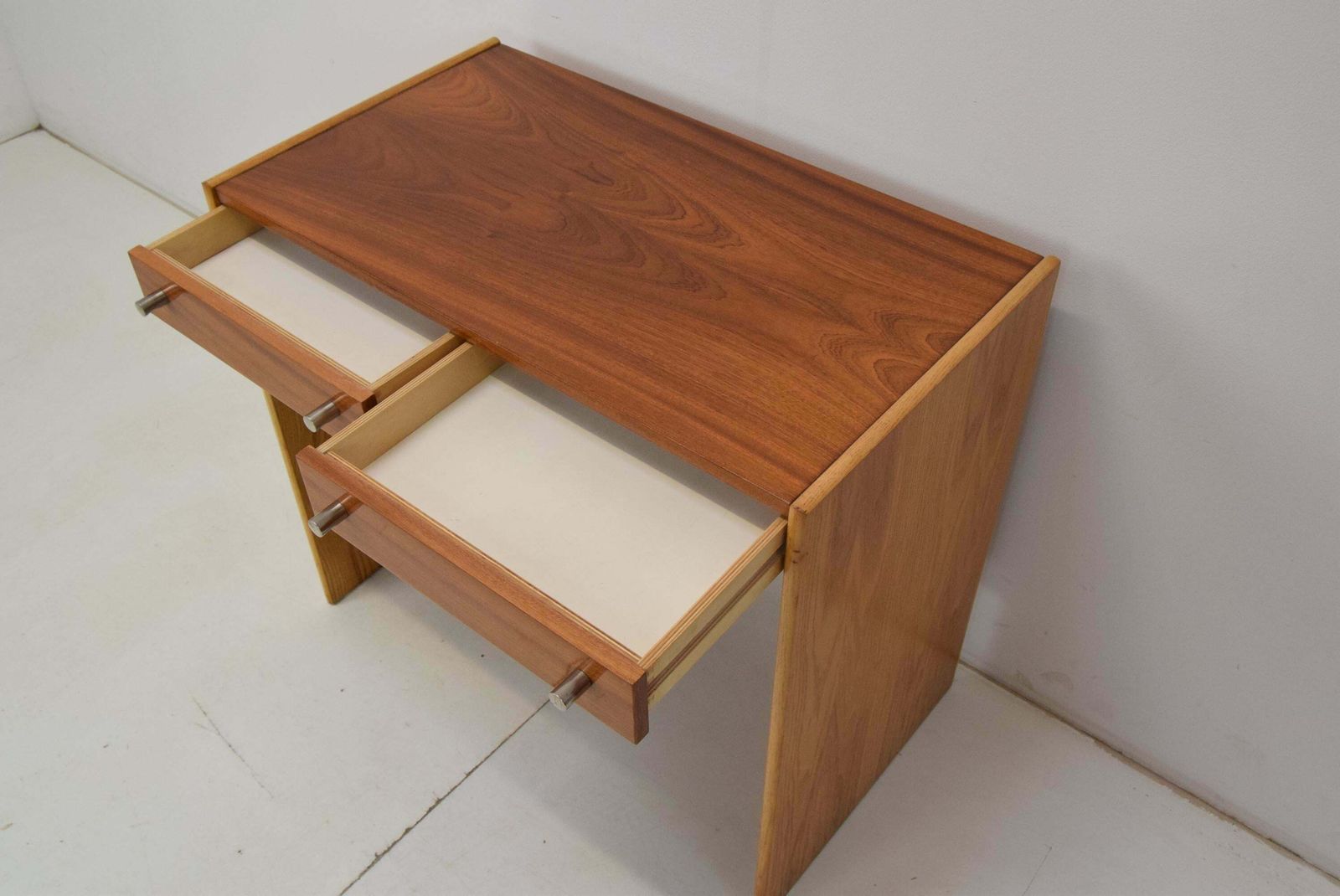 Furniture Lady's Desk Or Vanity Or Side Table In Mahogany/Up Zavody , 1970's. photo