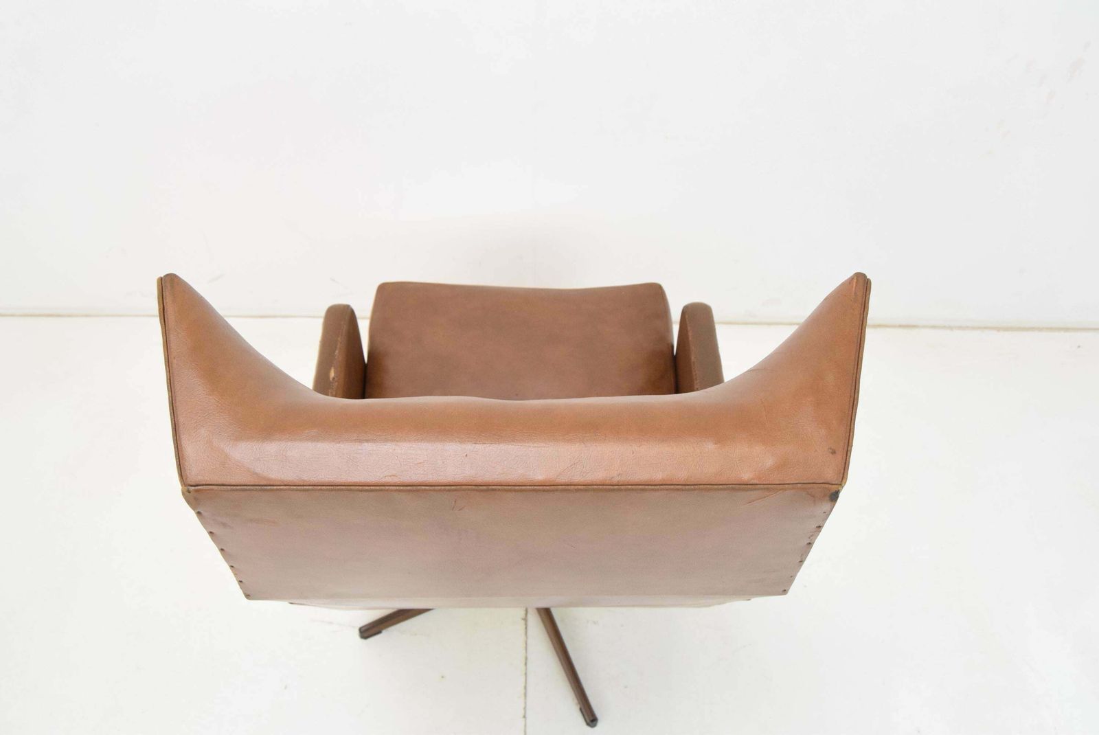 378.0 Mid Century Leatherette Rotatable Armchair, 1960's. photo