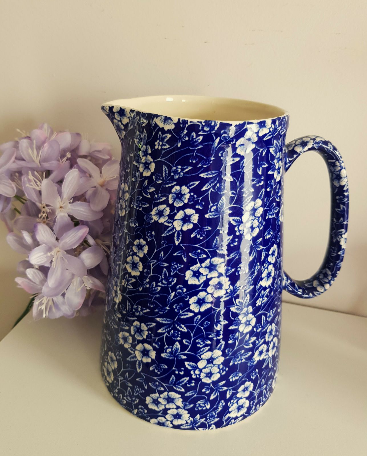 Large Heron Cross Pottery Jug Vase In Blue Calico photo for sale