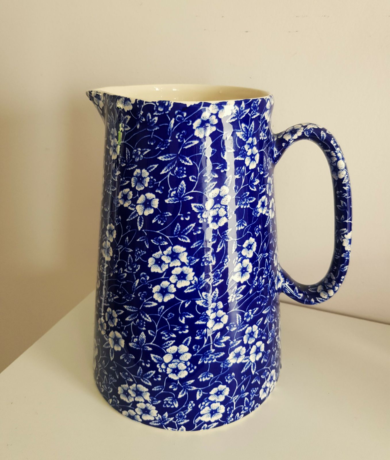 Large Heron Cross Pottery Jug Vase In Blue Calico photo 59.0