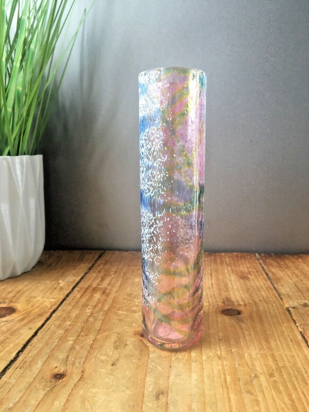 Beautiful Okra Coral Speckled Abstract Web Studio Glass Bud Vase Richard Golding photo vinterior