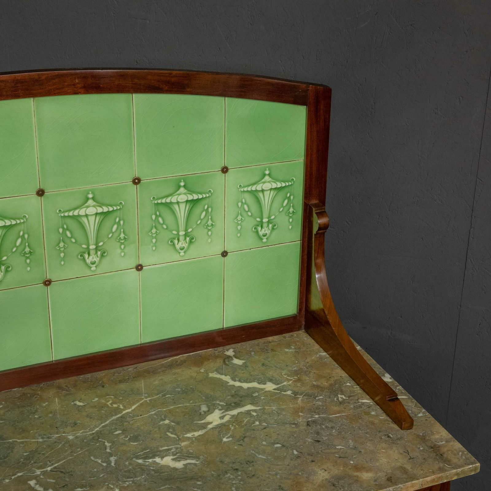 photo furniture Edwardian Mahogany Washstand