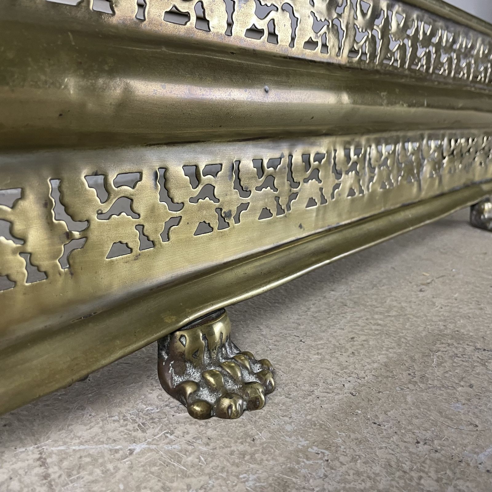 Victorian Brass Fender With Lions Paw Feet photo vinterior