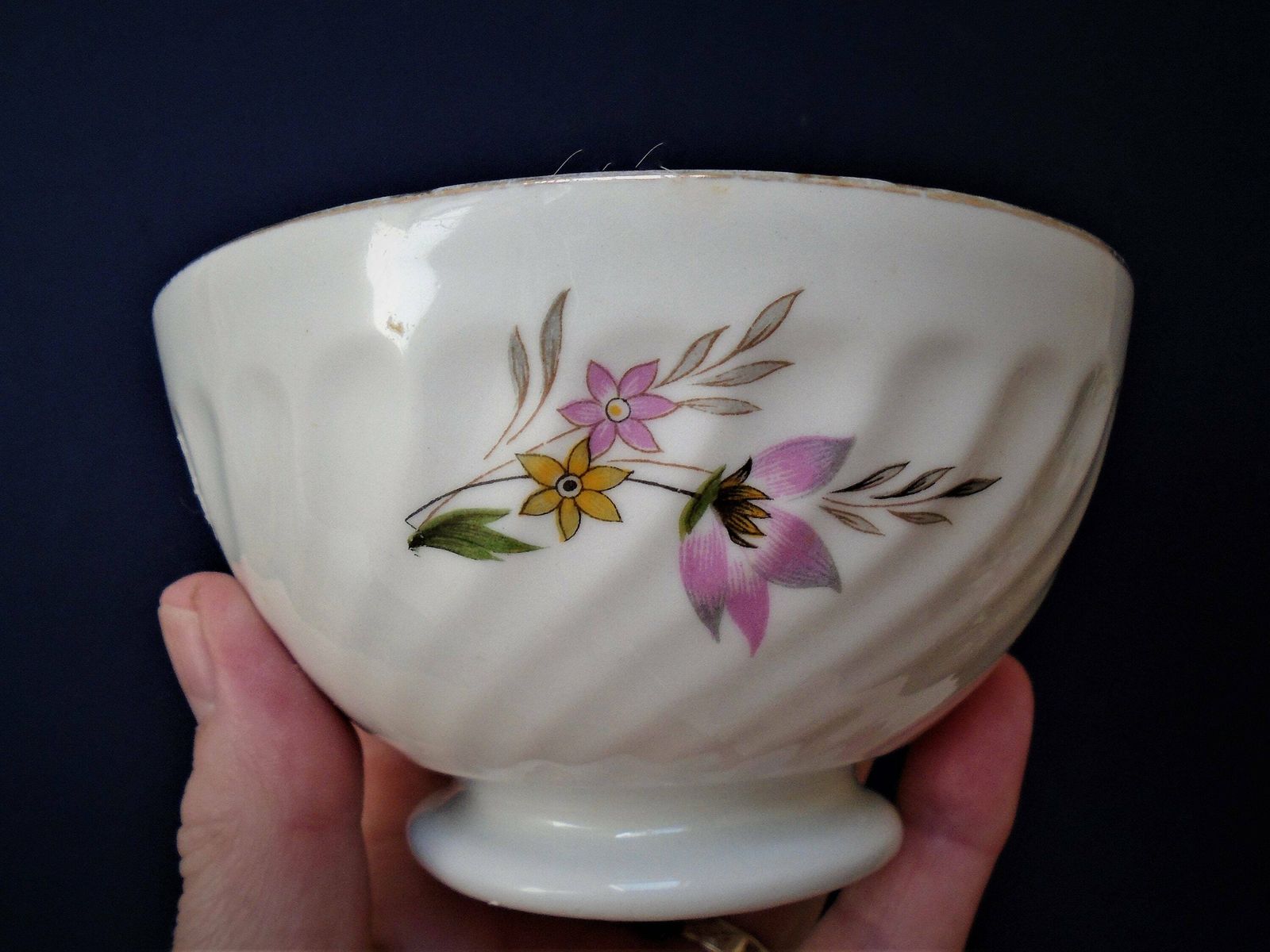 Vintage French Sarreguemines Sdv (Sarreguemines Digoin Vitry) Porcelain Cafe Au Lait Bowl, photo furniture