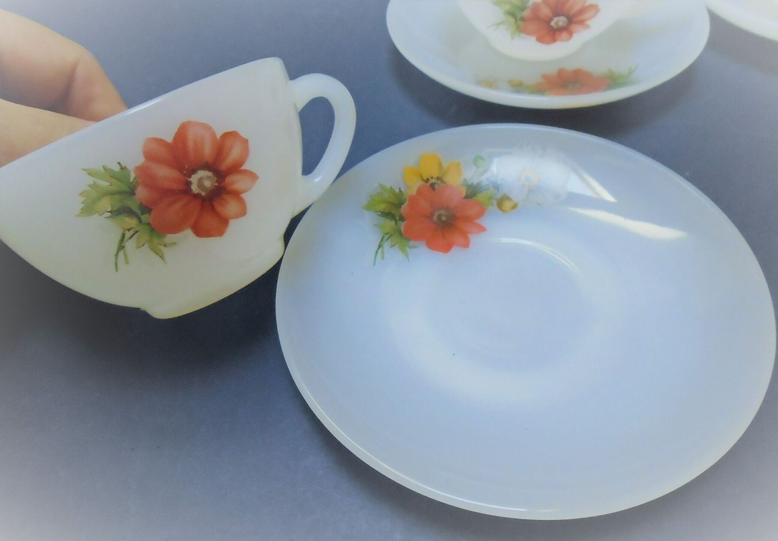 Set Of 6 Vintage French Arcopal Cup And Saucers, Floral Design, Red Flower, Anemone Design photo for sale