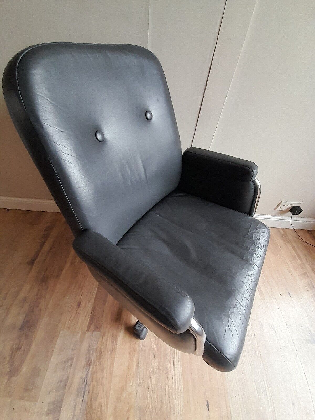 photo vinterior Frank Doerner For Evertaut Mid Century Leather Recliner / Swivel Chair