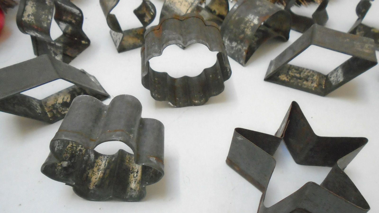 12 Antique French Metal Pastry. Cookie Or Scone Cutters, Christmas Tin Cutters, Angels, Stars, Diamonds photo buy