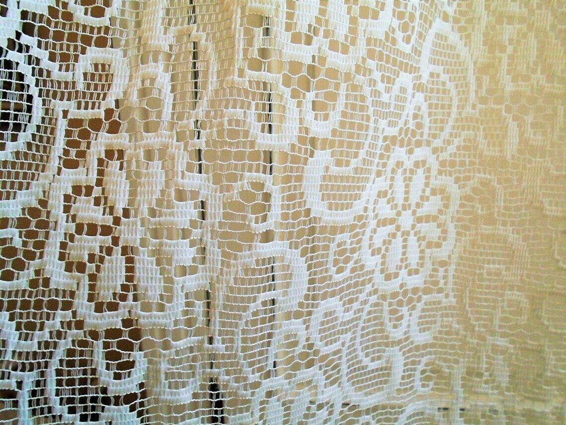 Vintage French Single White Polyester Lace Curtain, Length 2.0 M, Width 1.44 M (One Large Hem Of 13 Cm) photo Textiles