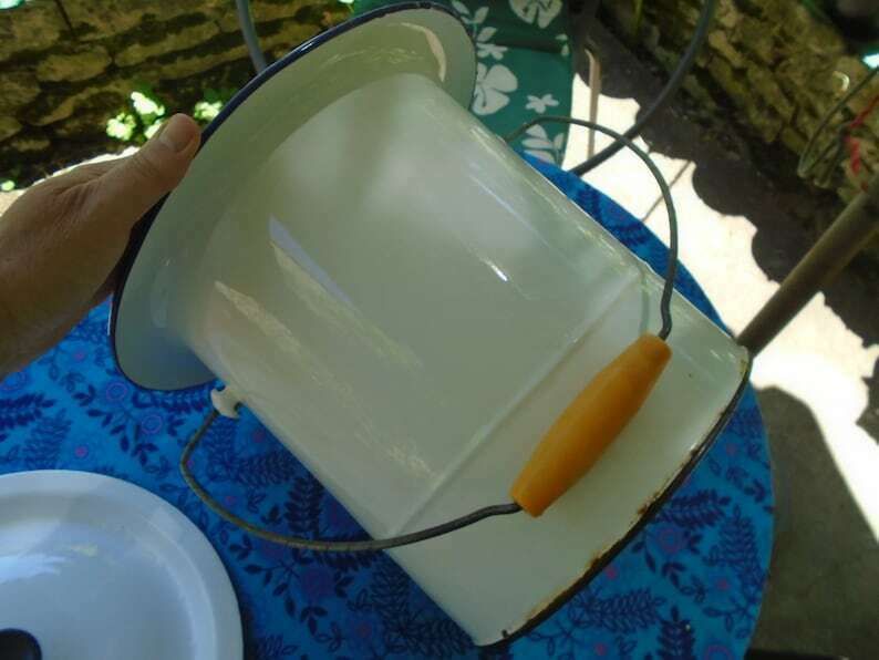 Vintage French Extra Large White Enamel Bucket  Churn With Lid 1950s Bathroom Nappy  Clothes Washing Bucket Large Milk Churn photo 116.0
