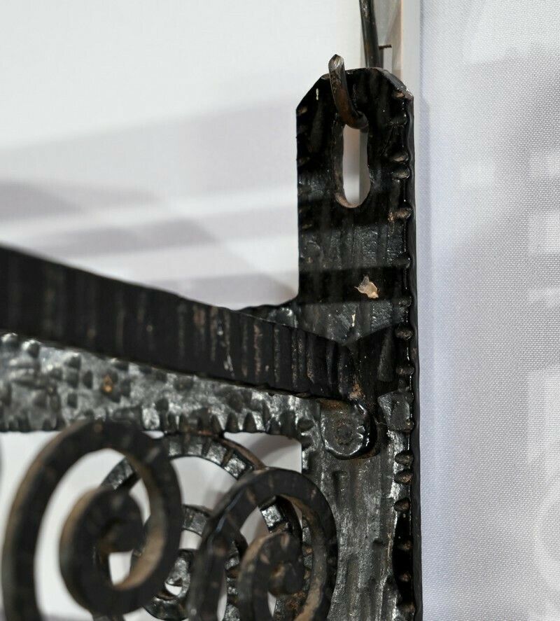 photo vintage Wrought Iron Luggage Rack Locker Room, 1960s
