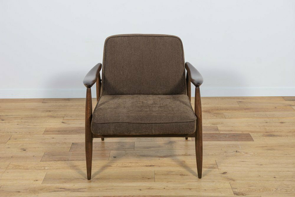 Gfm 87 Armchair By Juliusz Kedziorek For Gościcińskie Furniture, 1960 photo for sale