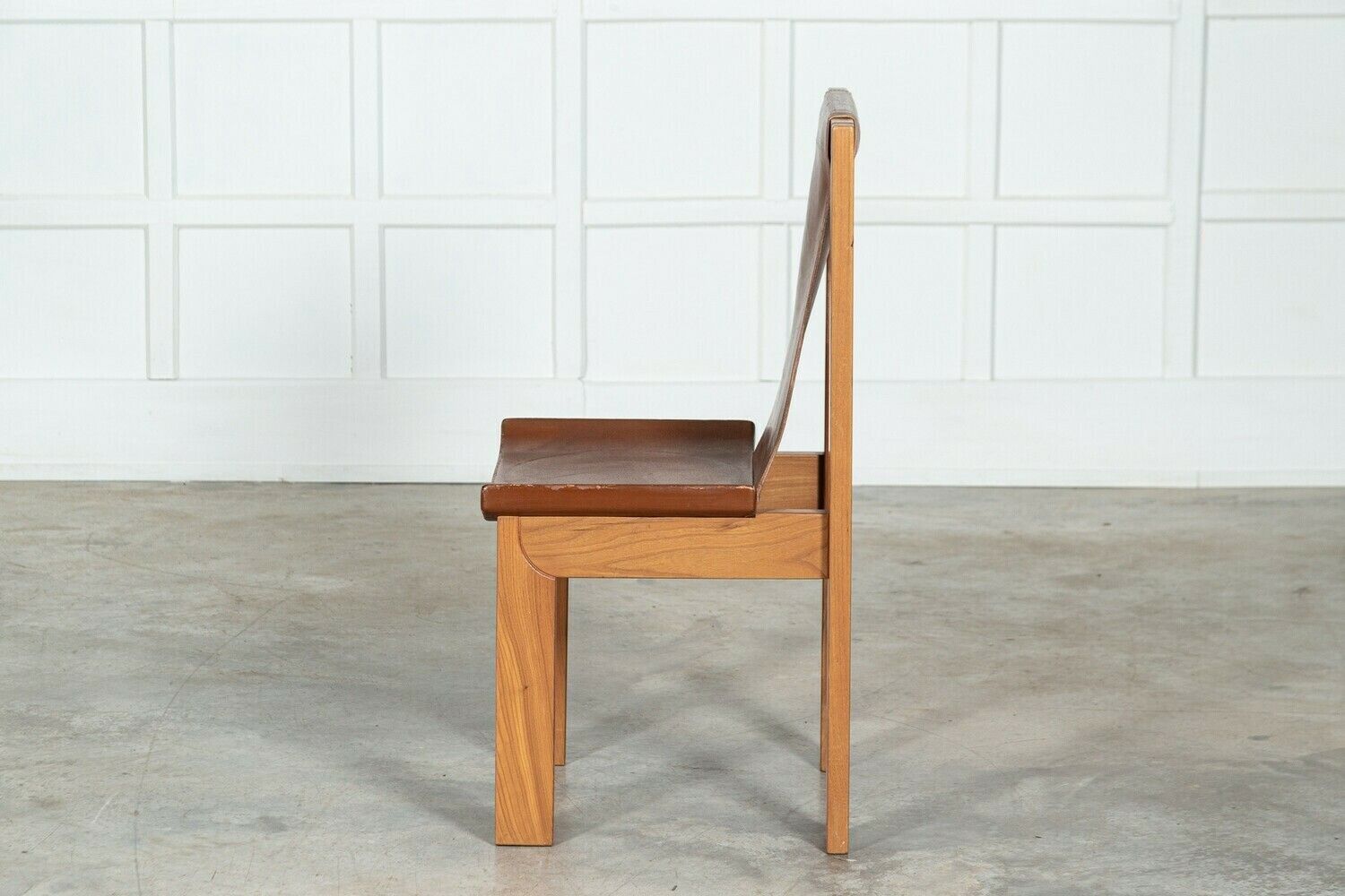 photo vinterior Set 8 French Roland Haeusler Elm And Leather Brutalist Chairs