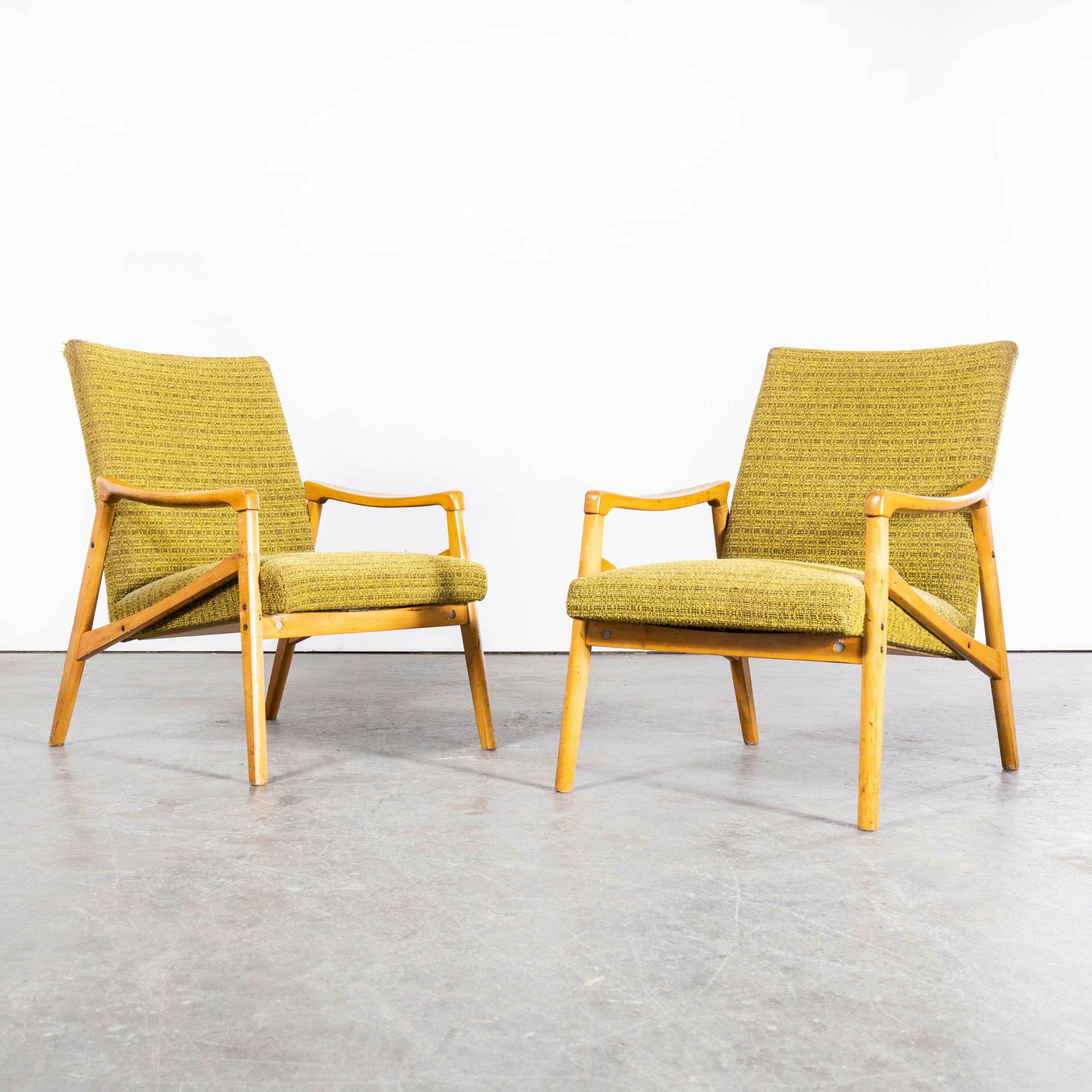 1950’s Jaroslav Smidek Original Armchairs – Pair In Lime Green photo Furniture