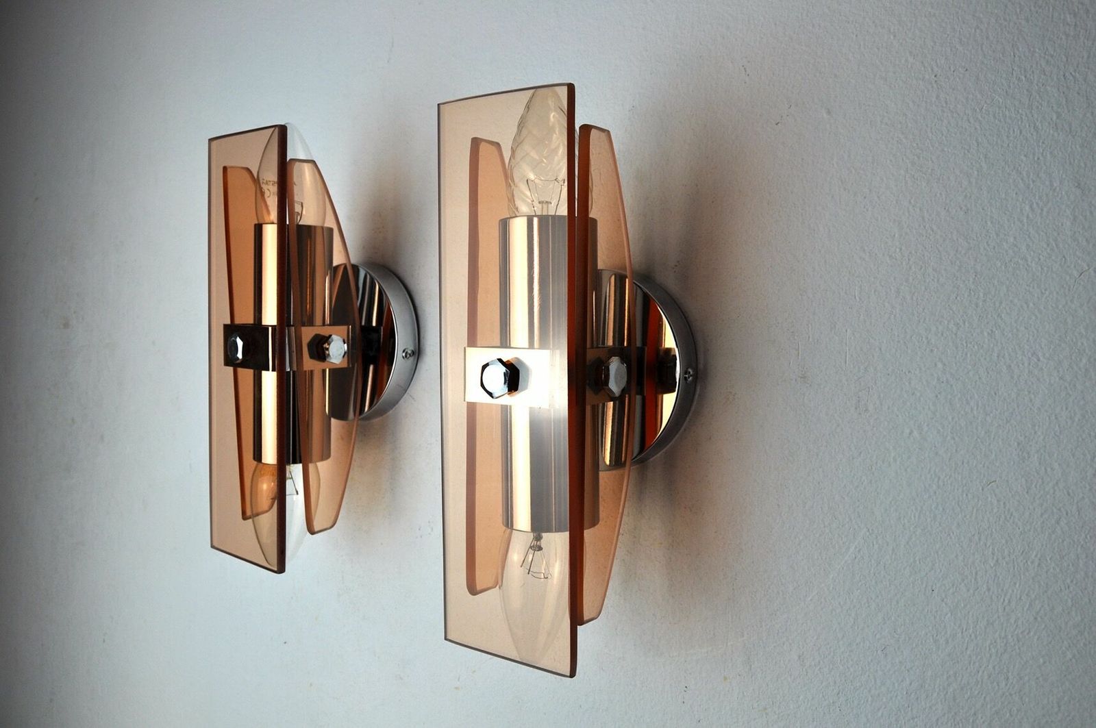 Pair Of Veca Sconces In Pink Murano Glass Italy 1970 photo vinterior