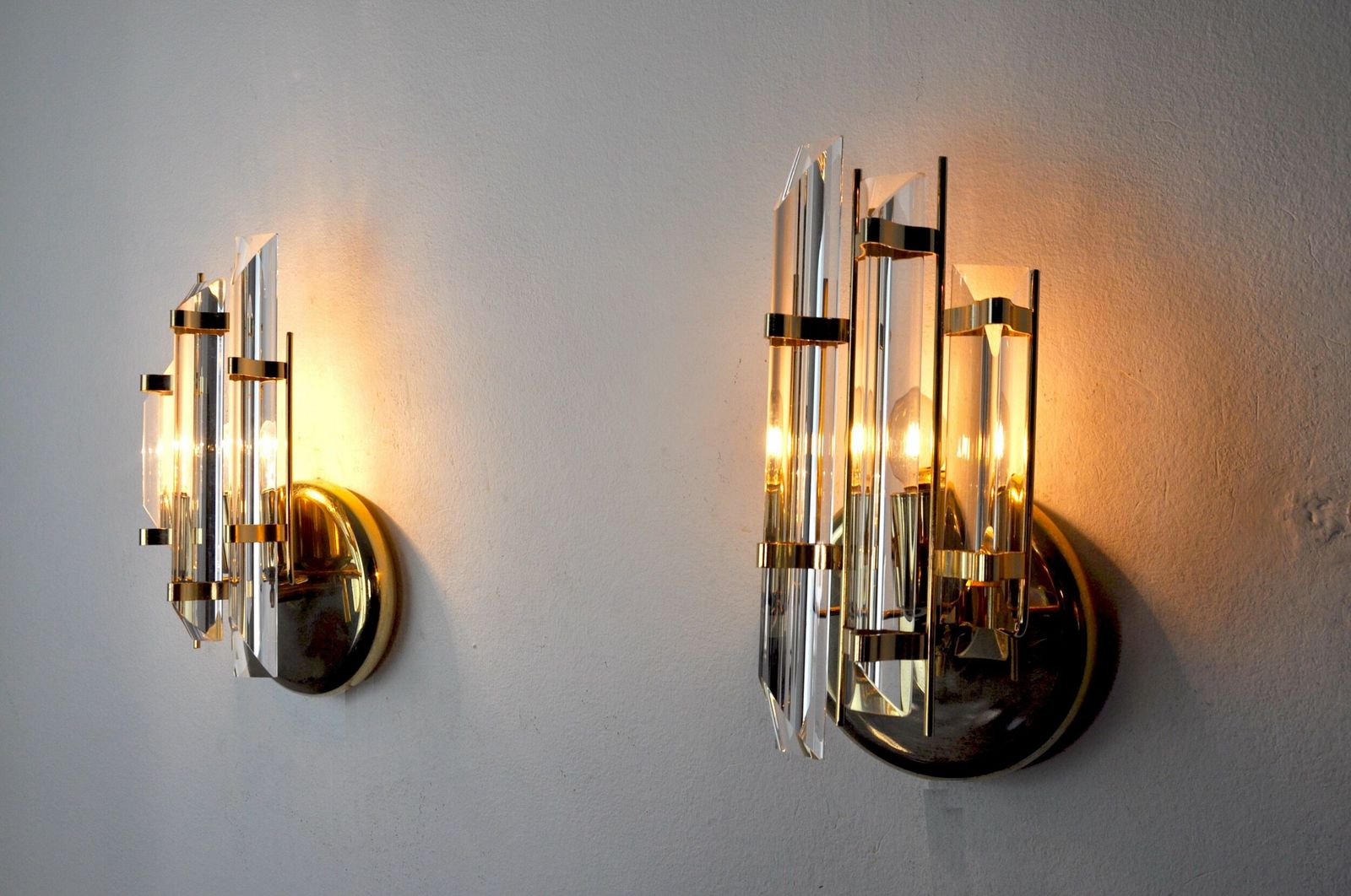 Pair Of Venini Cut Glass Sconces Murano Italy 1980 photo furniture