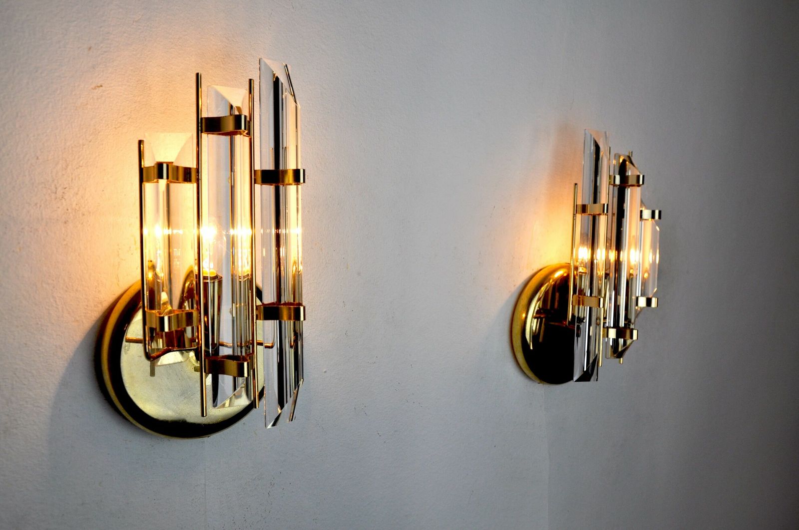 Pair Of Venini Cut Glass Sconces Murano Italy 1980 photo for sale