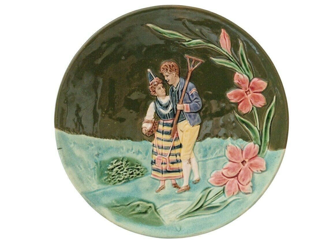 Bavarian Majolica Plate With Couple In Folk Costumes, Art Nouveau Ceramic Wall Decor