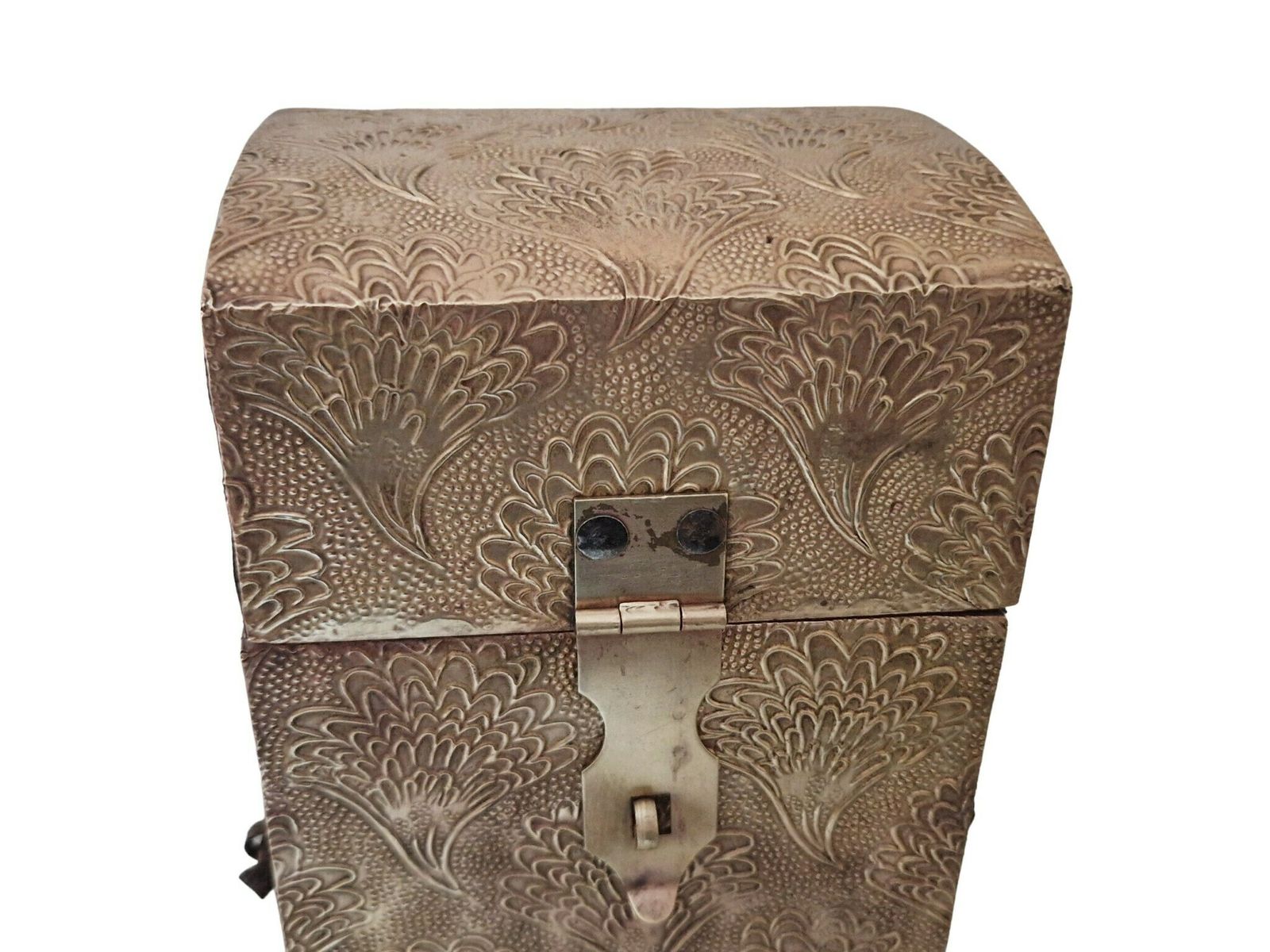 Embossed Brass Wooden Wine Box, Liquor Bottle Holder Safe With Latch And Handles photo buy